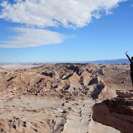 Atacama Budget Bed & Tours San Pedro de Atacama Bagian luar foto