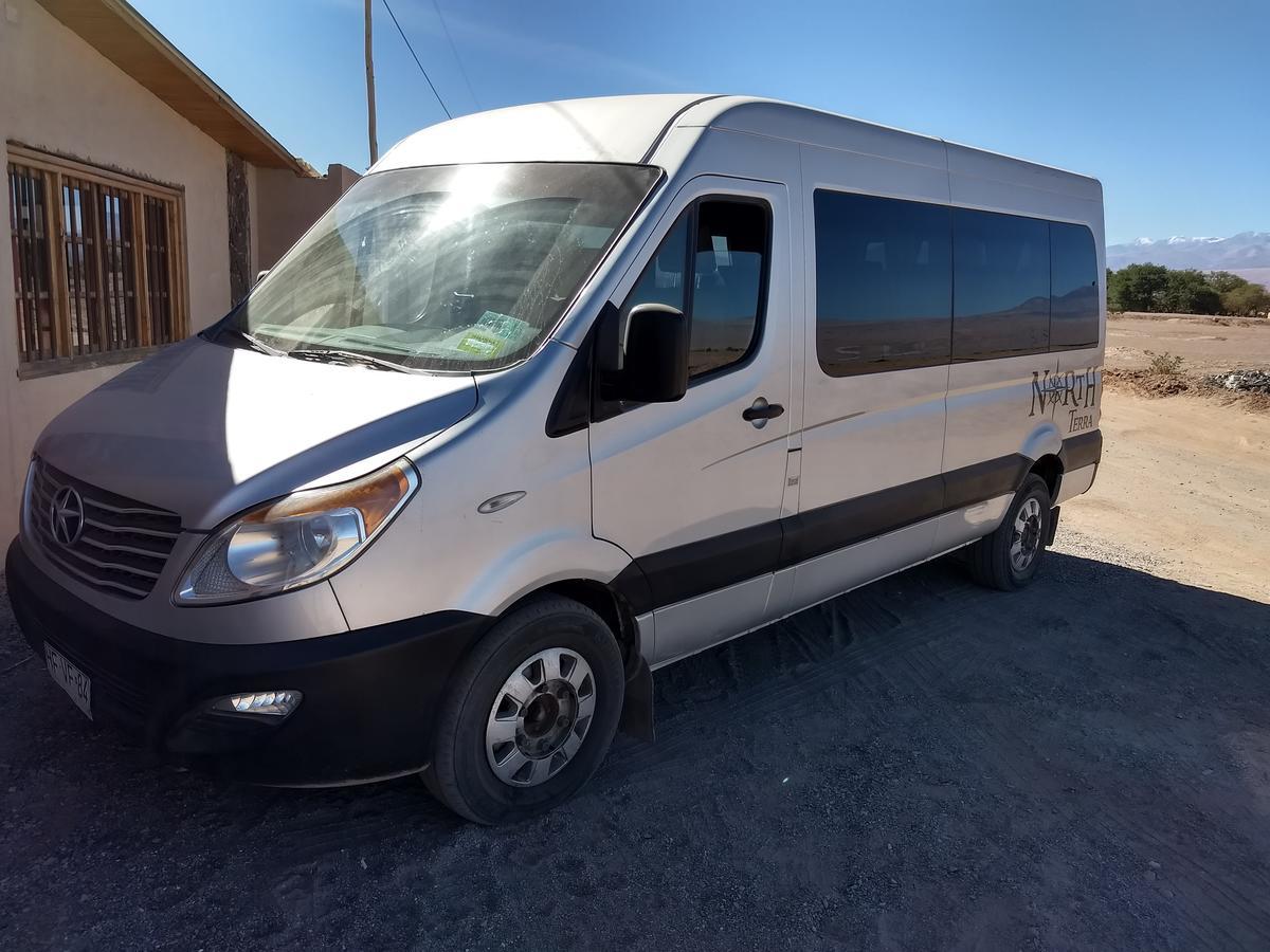 Atacama Budget Bed & Tours San Pedro de Atacama Bagian luar foto