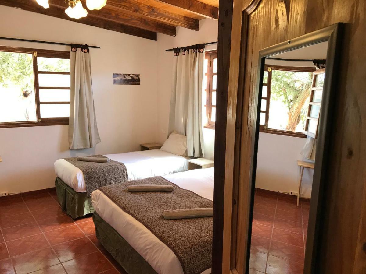Atacama Budget Bed & Tours San Pedro de Atacama Bagian luar foto